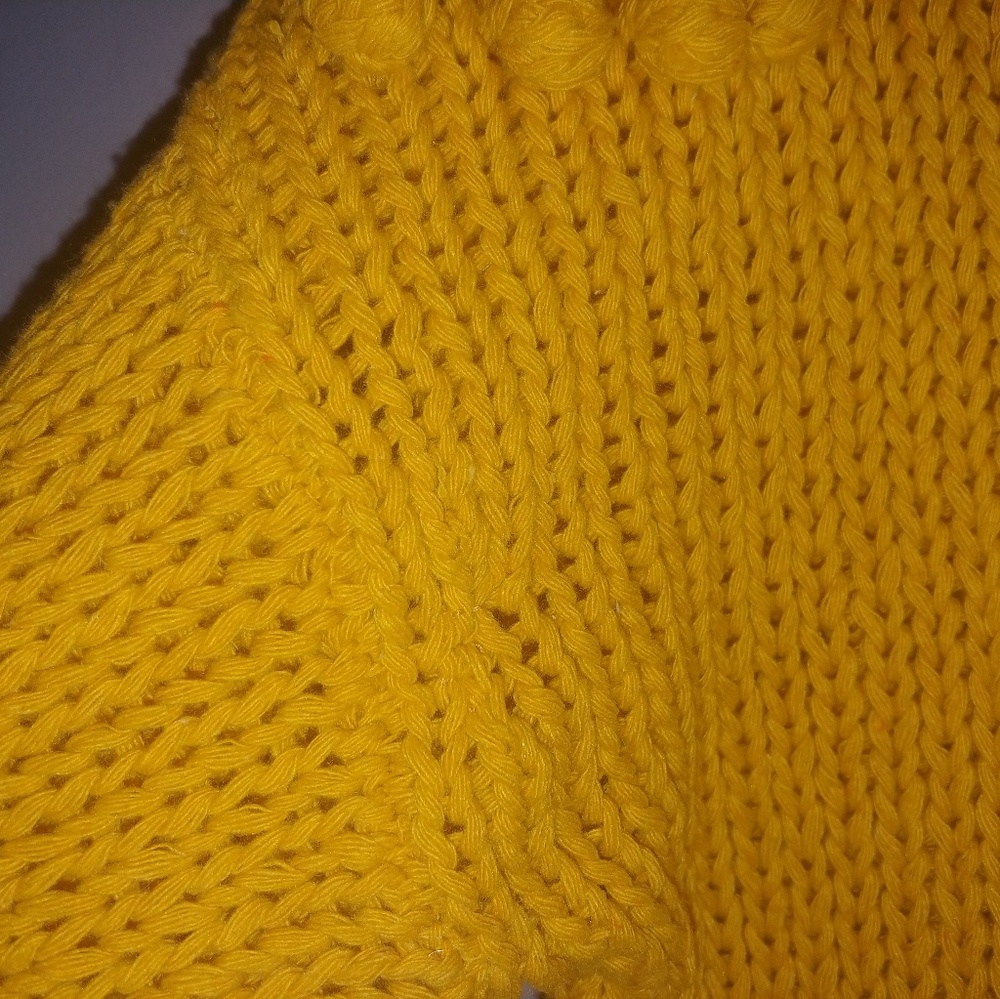New woven heart mustard yellow chunky sweater Xs - Picture 3 of 5